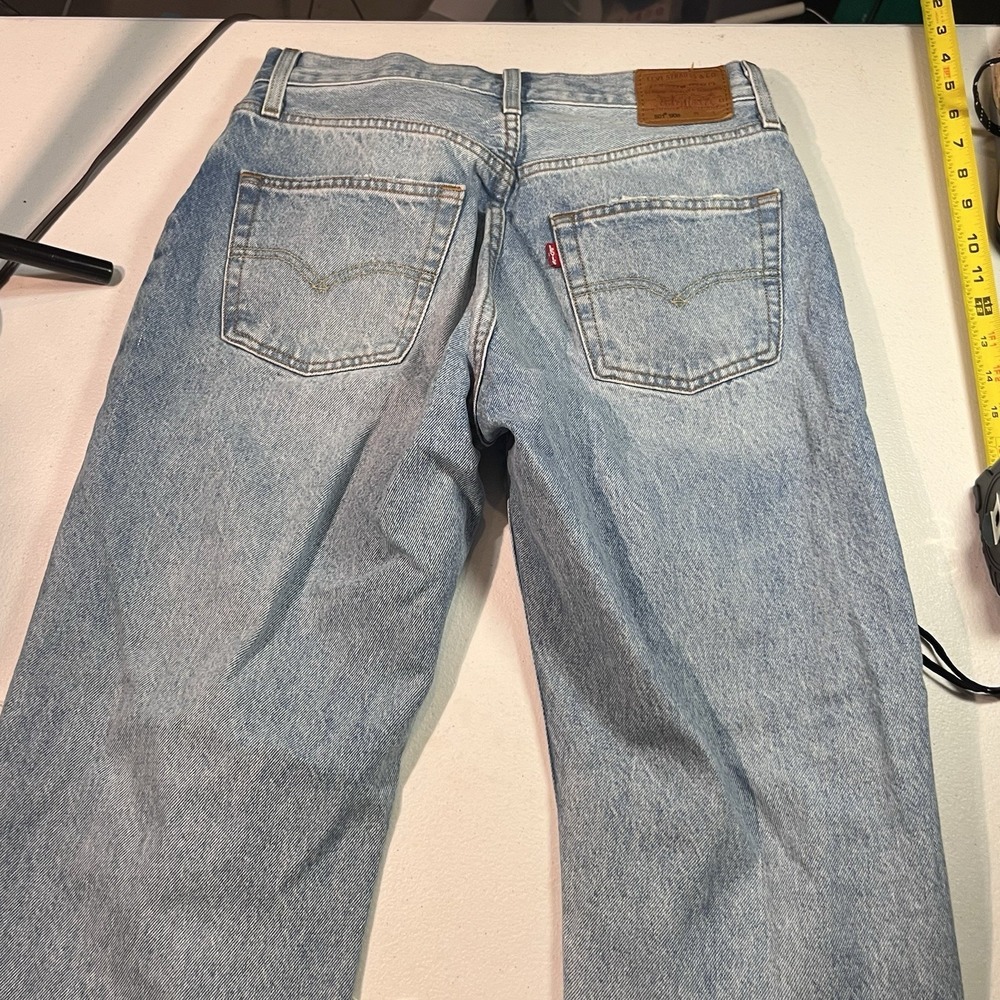 Levi's 501 90s‎ Premium Jeans Mid Rise Relaxed Straight Womens Size 27x32 EUC - Picture 5 of 10